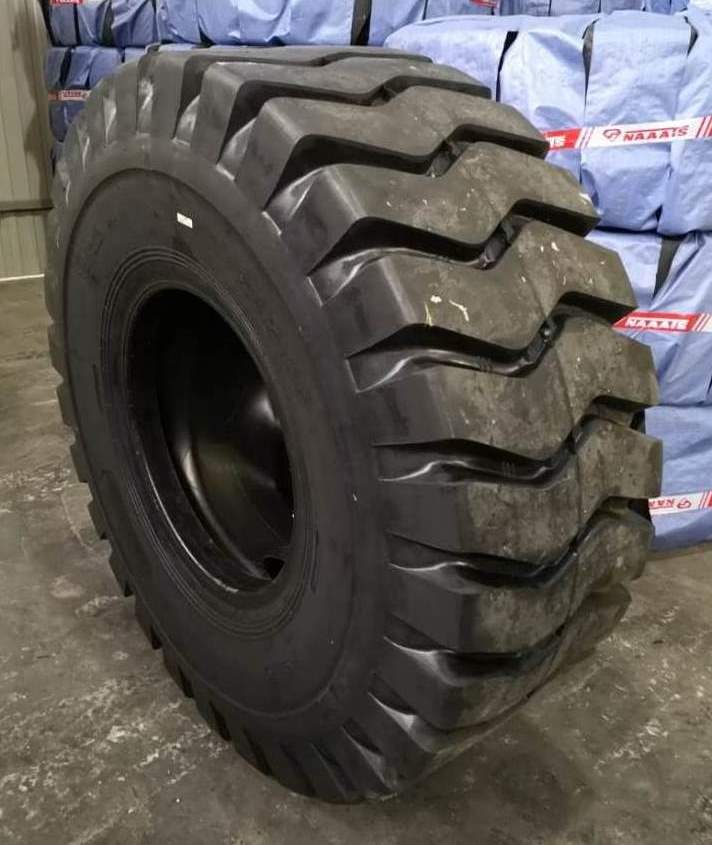 Шинокомплект 23.5-25 20PR Naaats Е3/L3